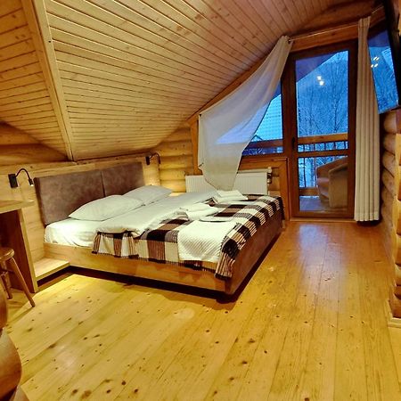 Hotel Bereg Bukovel Exterior photo